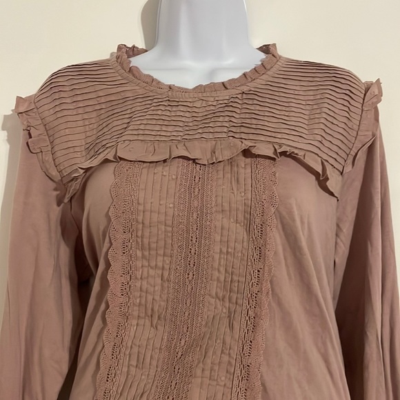 LOGO by Lori Goldstein Tops - LOGO by Lori Goldstein Long Sleeve Blouse!